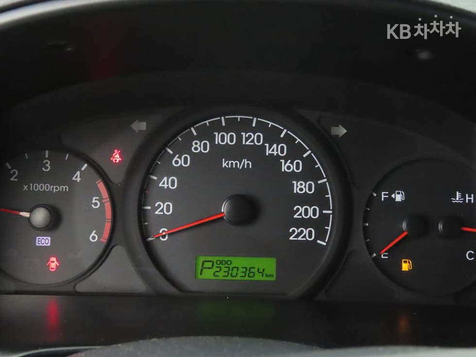 Hyundai Starex — miniaturë 8