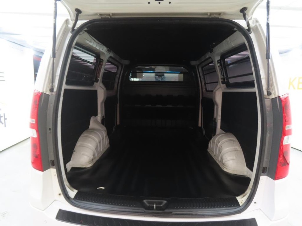 Hyundai Starex — miniaturë 17