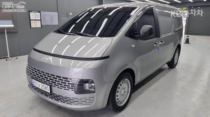 Hyundai Staria 2.2 카고 3 — foto 1