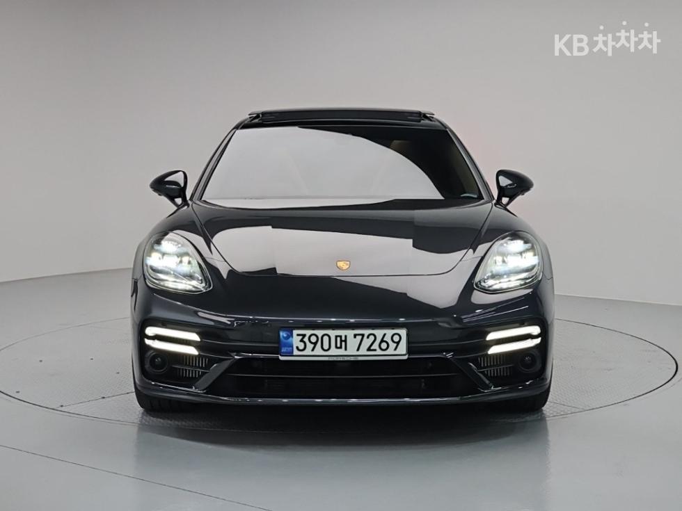 Porsche Panamera — miniaturë 2