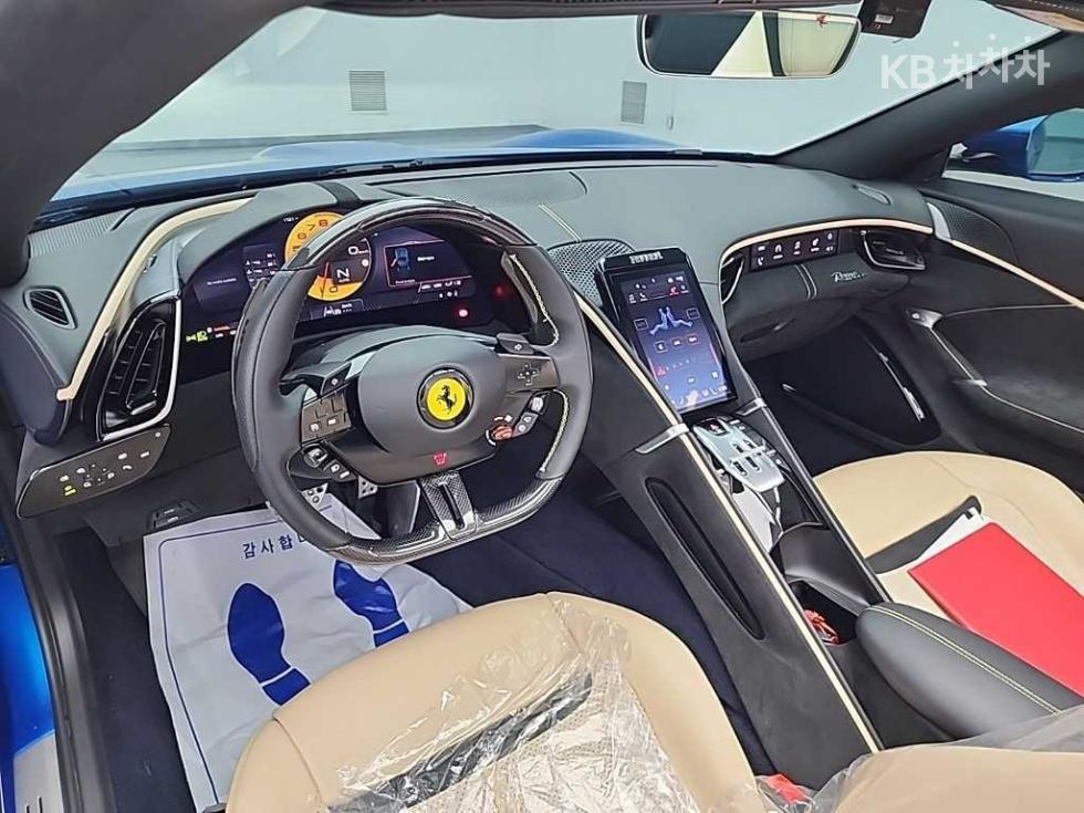 Ferrari Roma — miniaturë 7