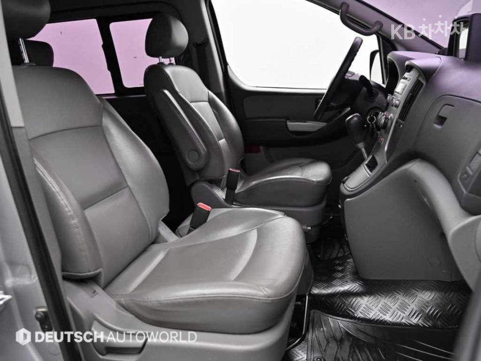 Hyundai Starex — miniaturë 10