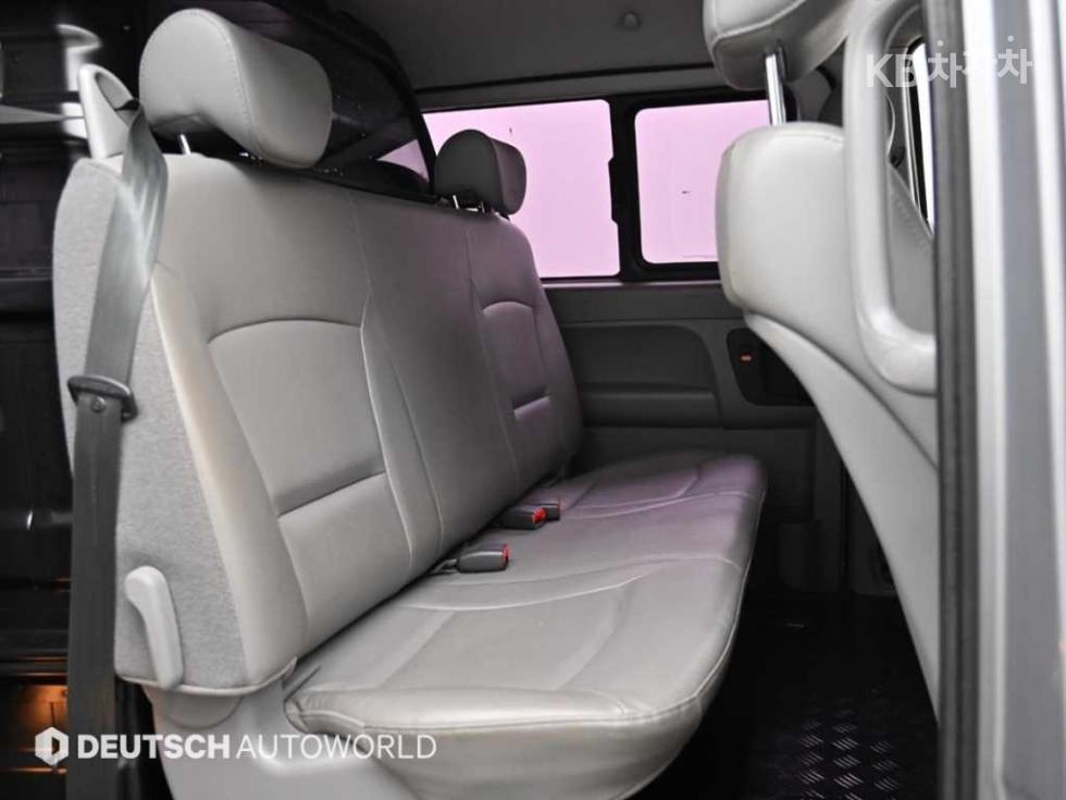 Hyundai Starex — miniaturë 12