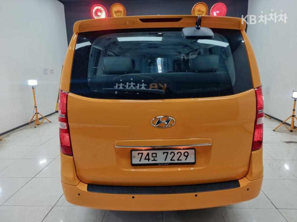 Hyundai Starex — miniaturë 4