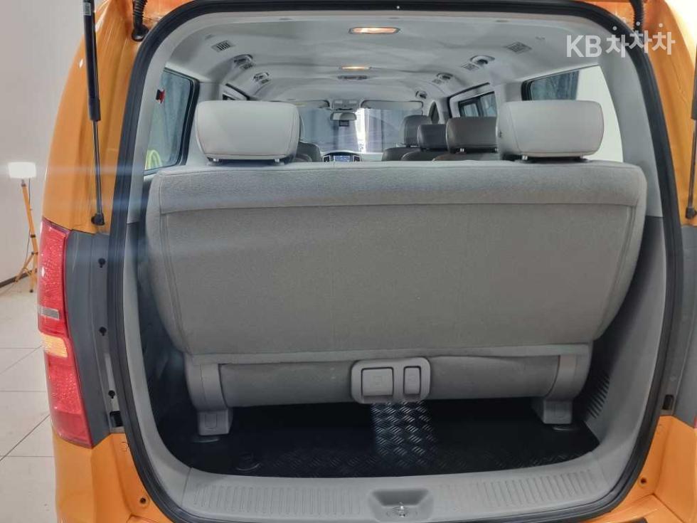 Hyundai Starex — miniaturë 5
