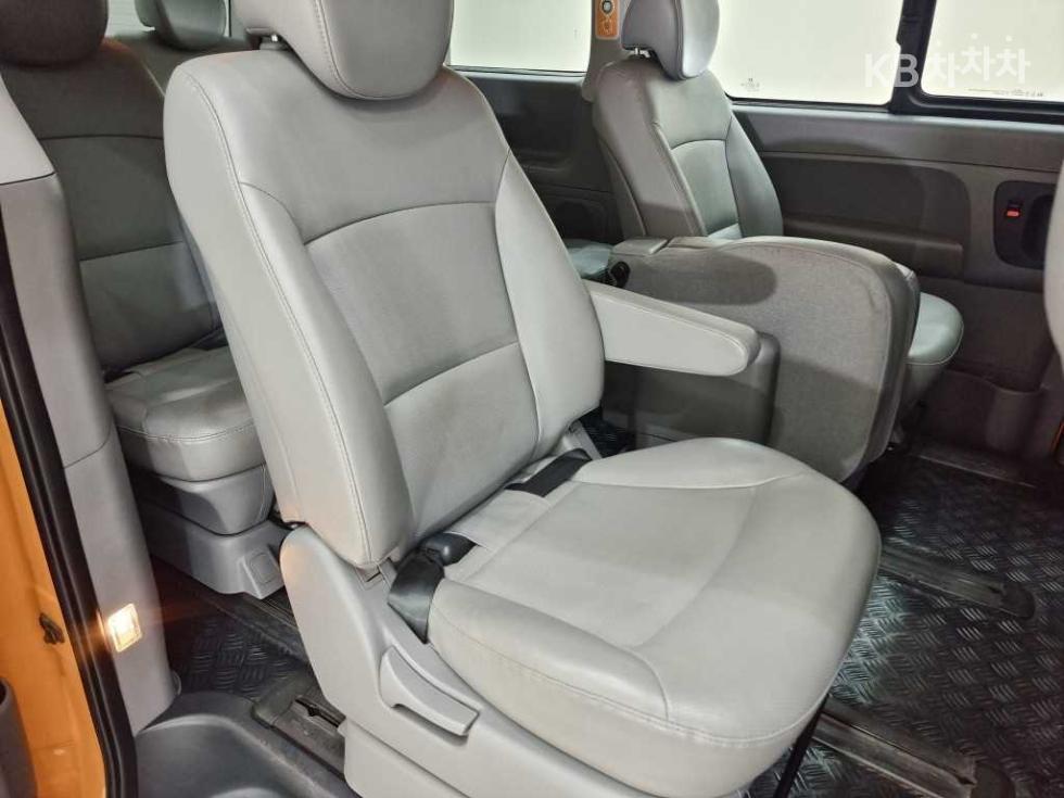 Hyundai Starex — miniaturë 9