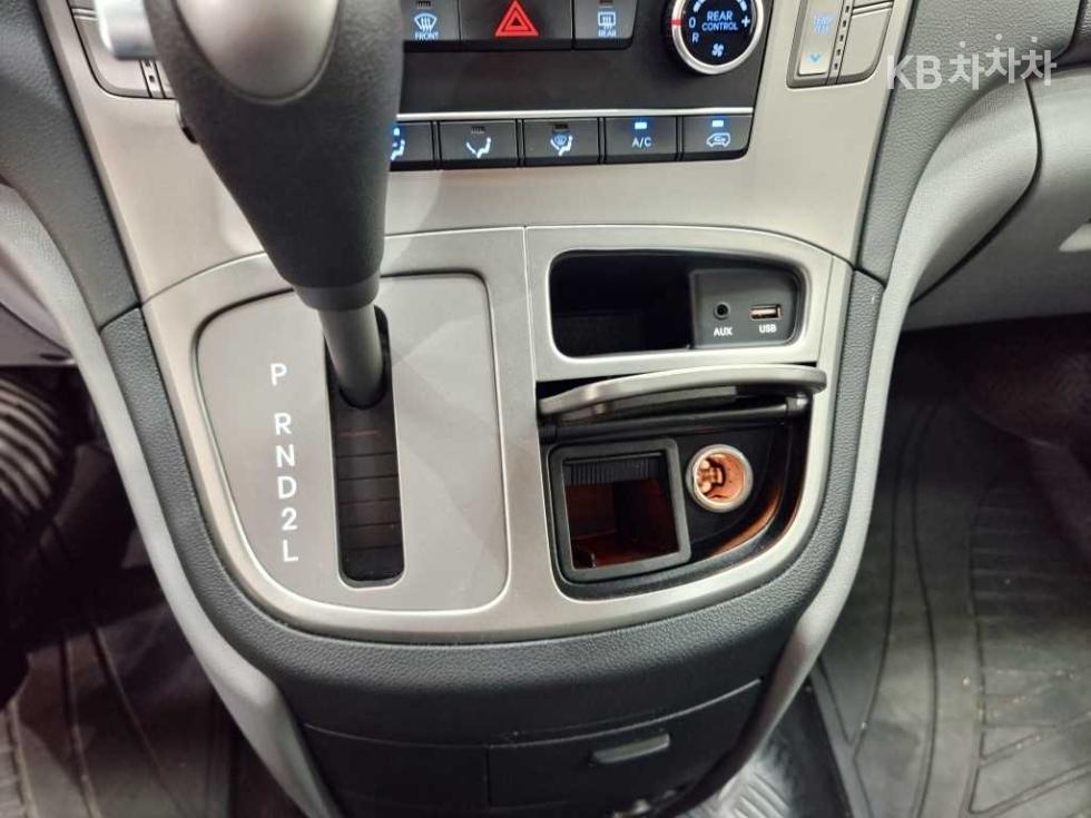 Hyundai Starex — miniaturë 14