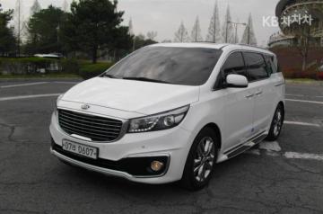 Kia Carnival 7인승 2.2 디젤 리무진 — foto 1