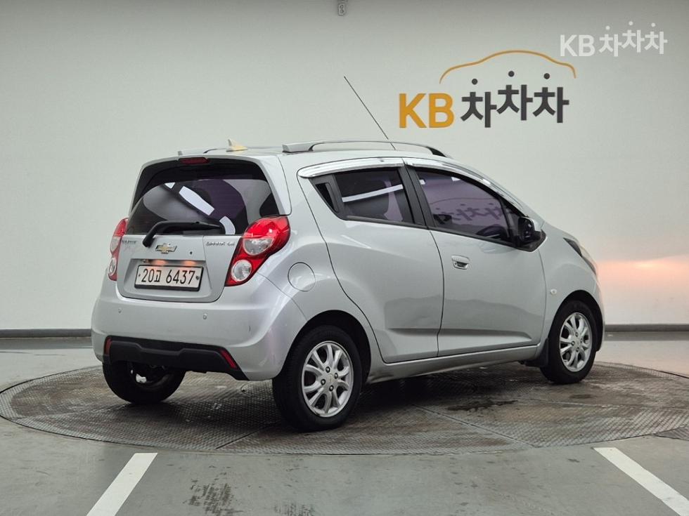Chevrolet Spark — miniaturë 4