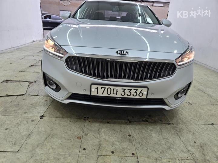Kia K7 3.0 LPi 럭셔리 — foto 1