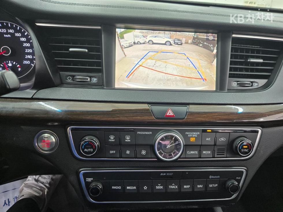 Kia K7 — miniaturë 5