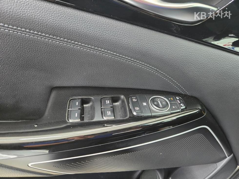 Kia K7 — miniaturë 11