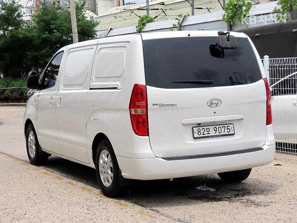 Hyundai Starex — miniaturë 2