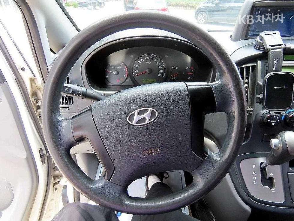 Hyundai Starex — miniaturë 8