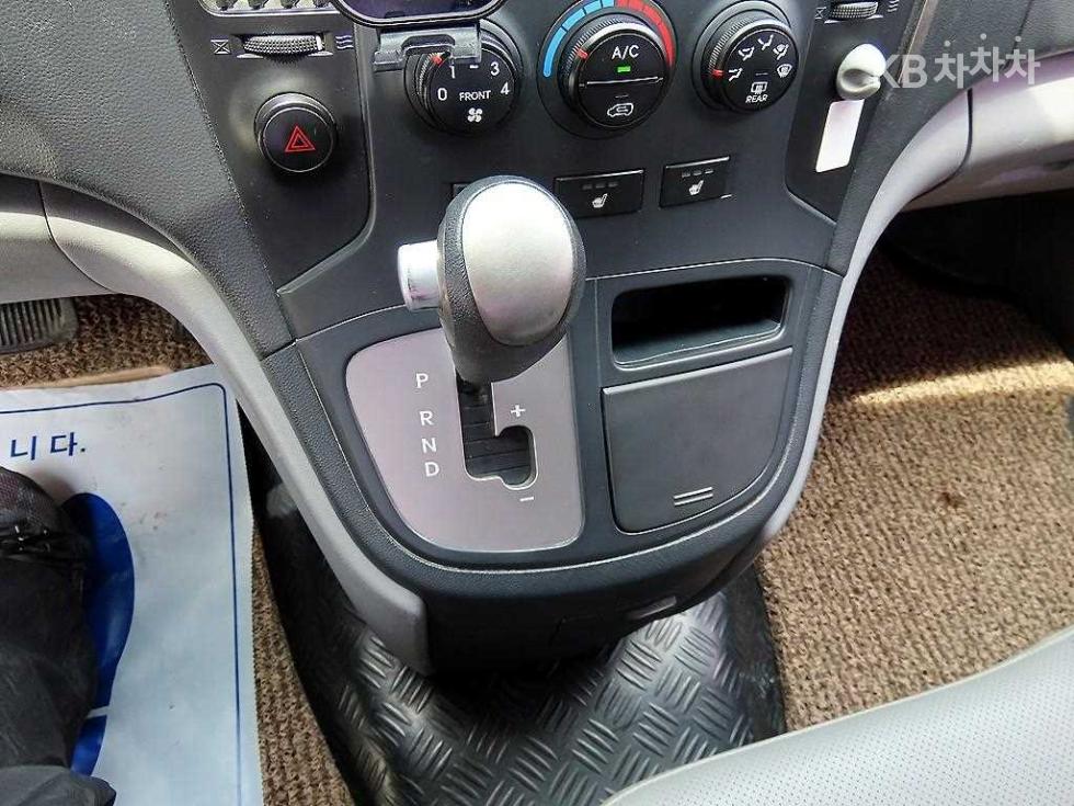 Hyundai Starex — miniaturë 10