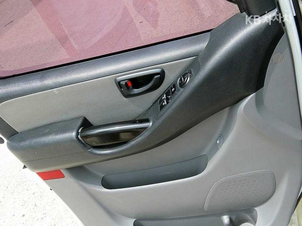 Hyundai Starex — miniaturë 11