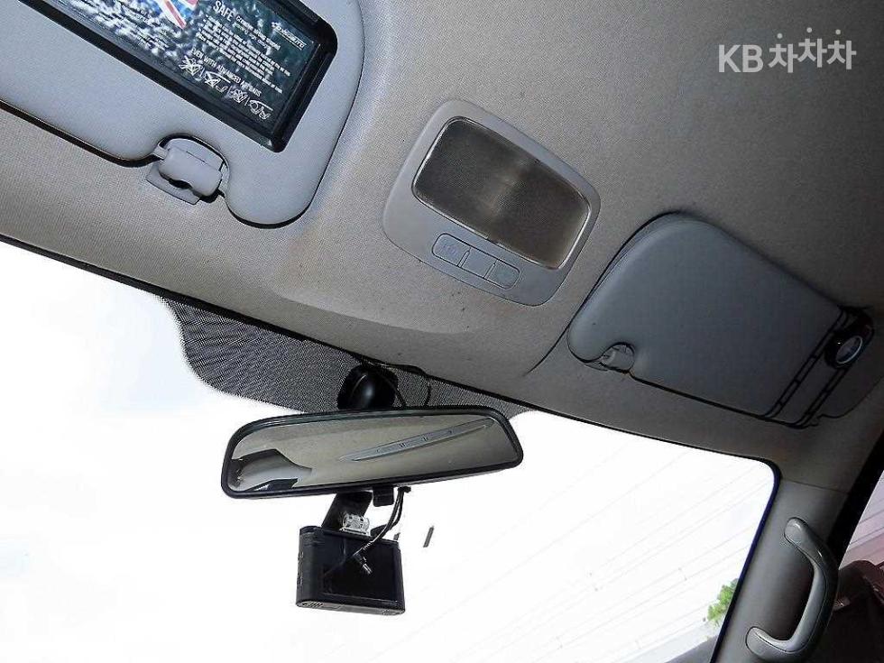 Hyundai Starex — miniaturë 15