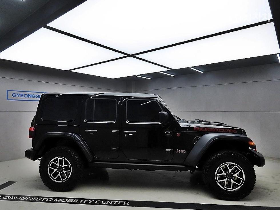 2024 Jeep (JL) photo