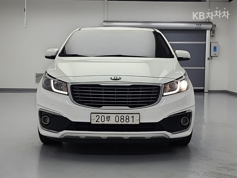 Kia Carnival — miniaturë 2