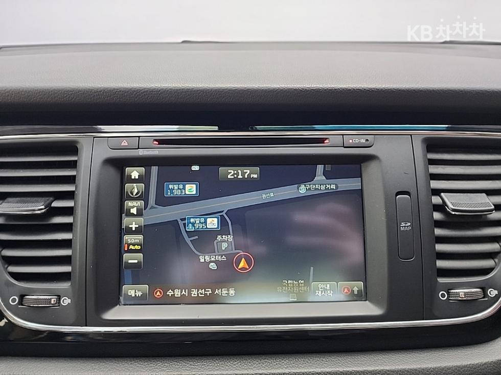 Kia Carnival — miniaturë 15