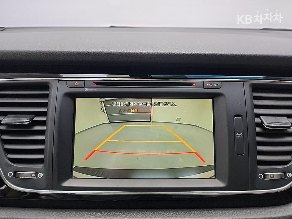 Kia Carnival — miniaturë 16