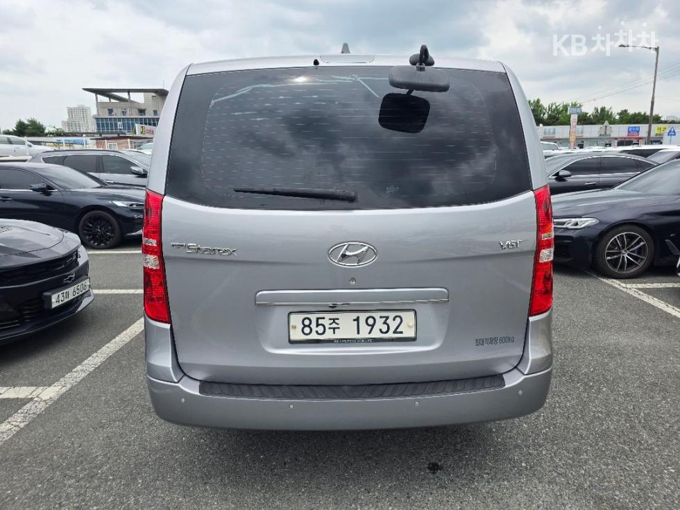 Hyundai Starex — miniaturë 2