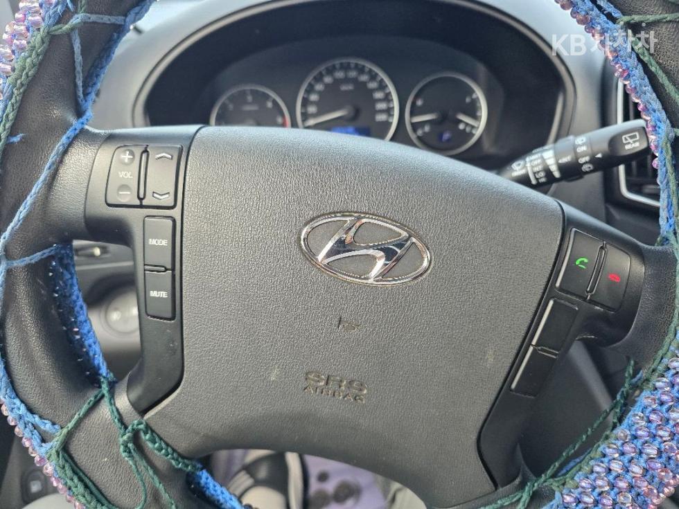 Hyundai Starex — miniaturë 7
