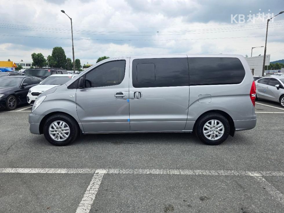 Hyundai Starex — miniaturë 13