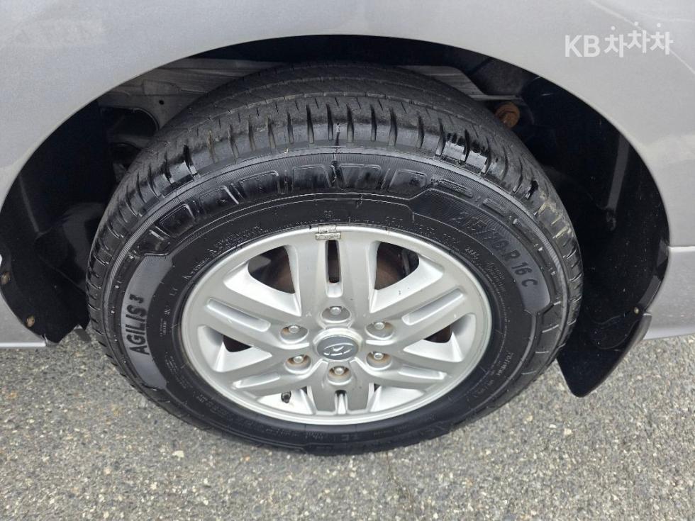 Hyundai Starex — miniaturë 14