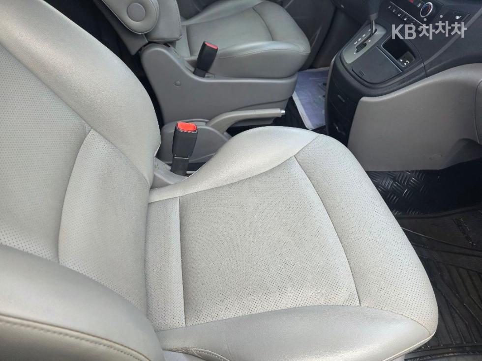 Hyundai Starex — miniaturë 9