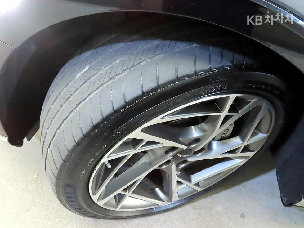 2023 Genesis G90(RS4) photo
