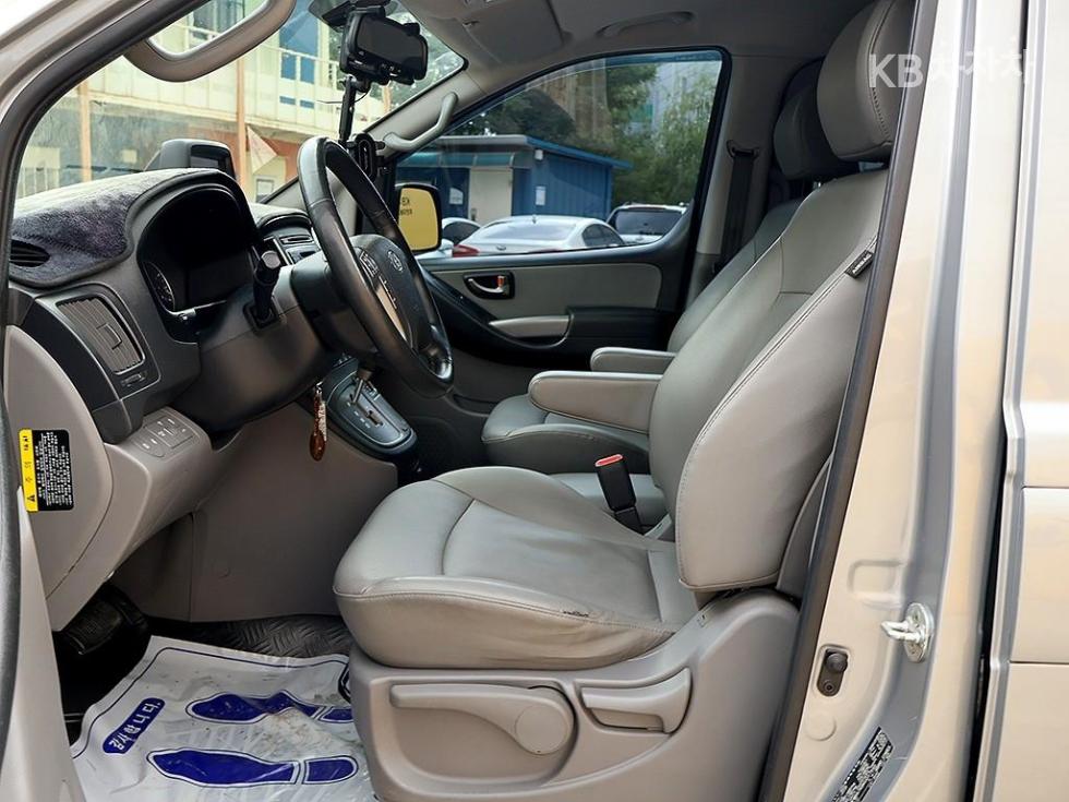 Hyundai Starex — miniaturë 5