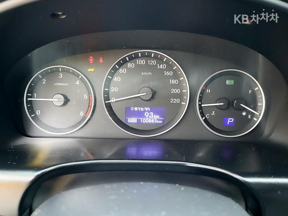 Hyundai Starex — miniaturë 6