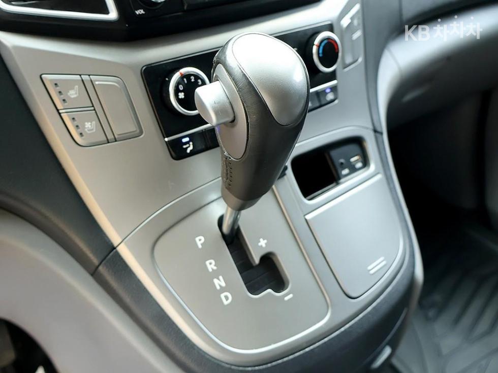 Hyundai Starex — miniaturë 7
