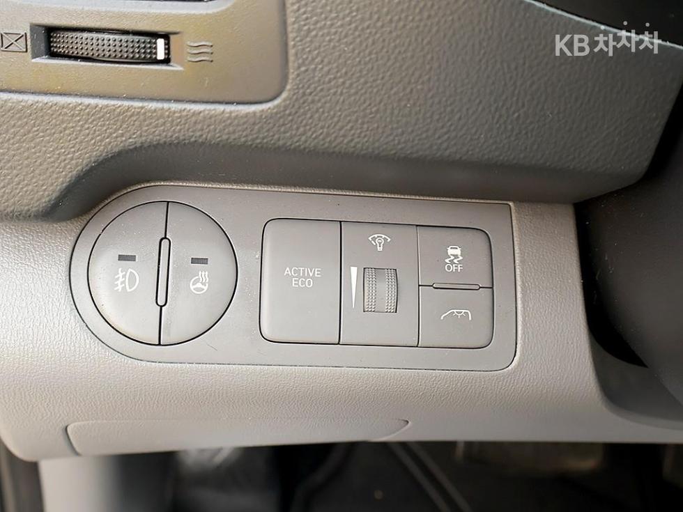 Hyundai Starex — miniaturë 11