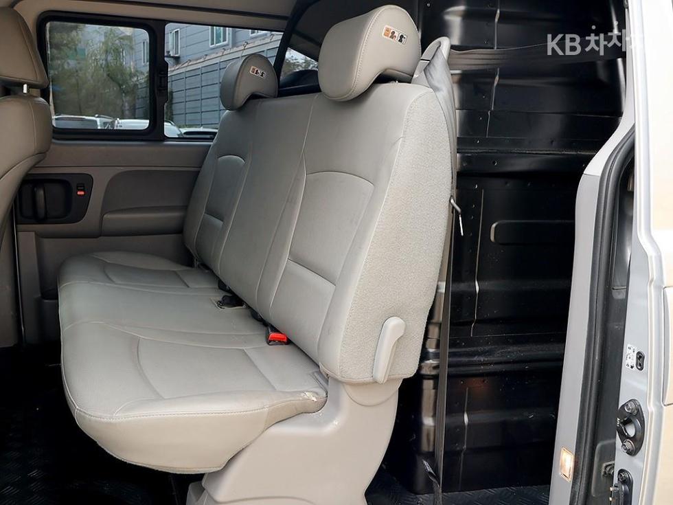 Hyundai Starex — miniaturë 13