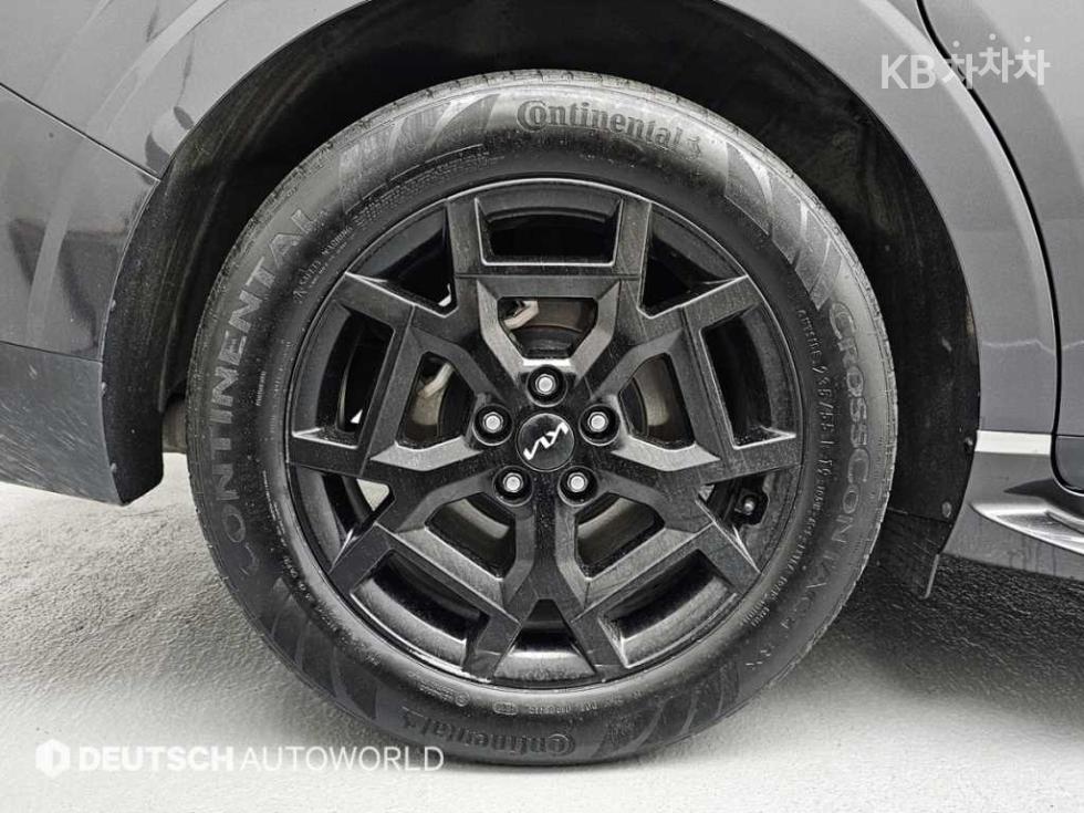Kia Carnival — miniaturë 5