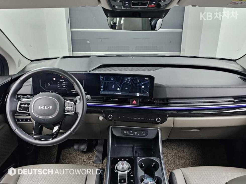 Kia Carnival — miniaturë 7