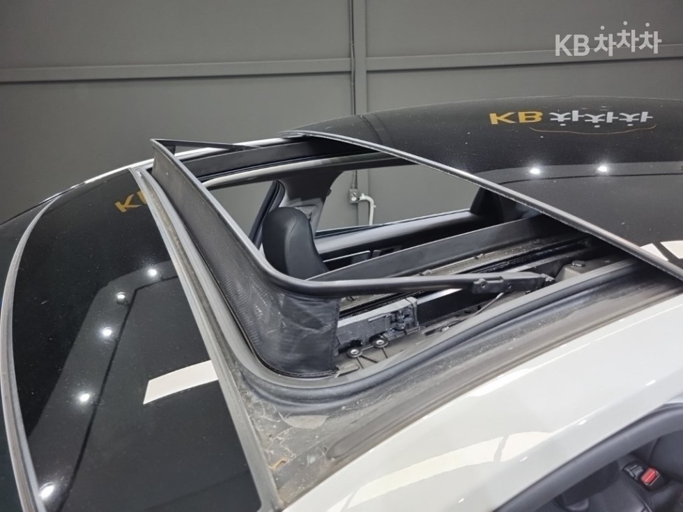 Kia K8 — miniaturë 16
