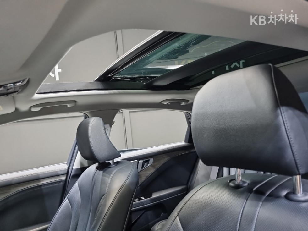 Kia K8 — miniaturë 17