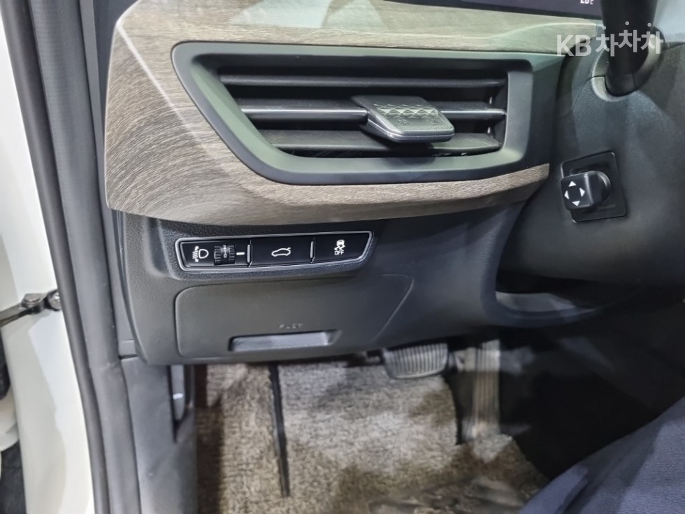Kia K8 — miniaturë 19