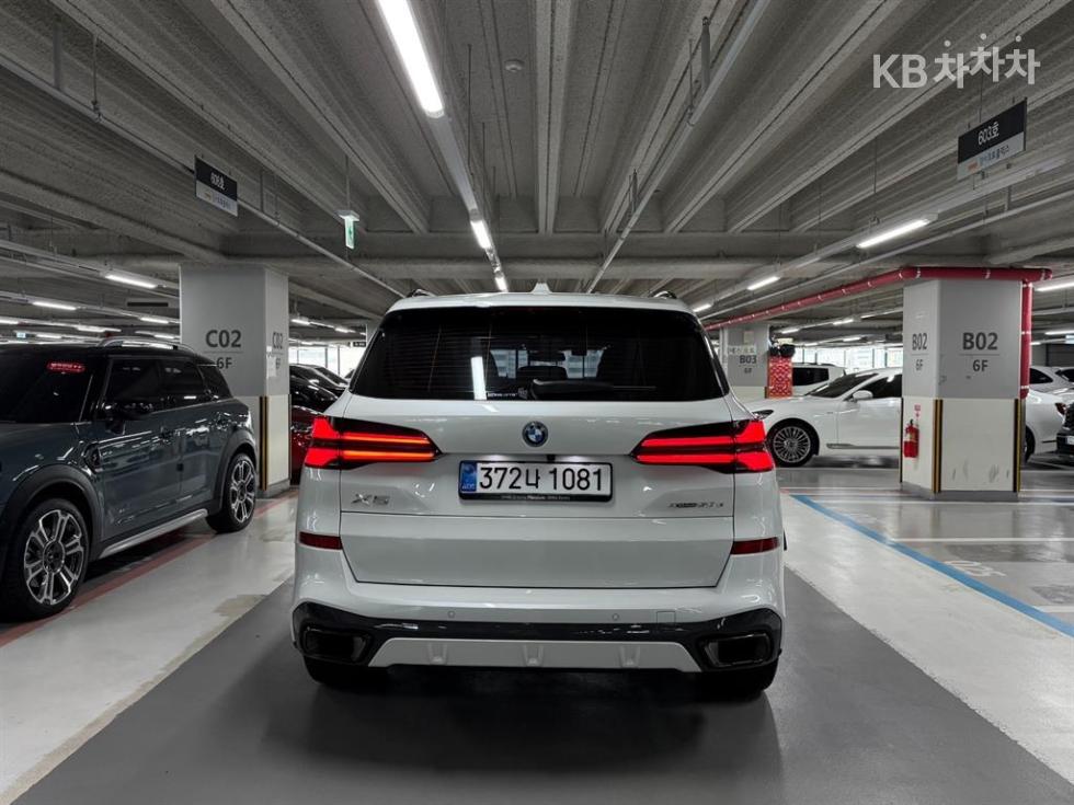 BMW X5 — miniaturë 5