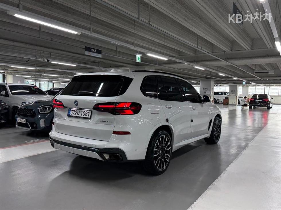 BMW X5 — miniaturë 6