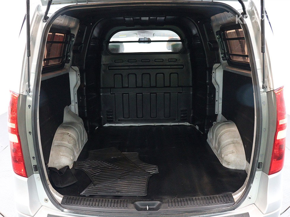 Hyundai Starex — miniaturë 5
