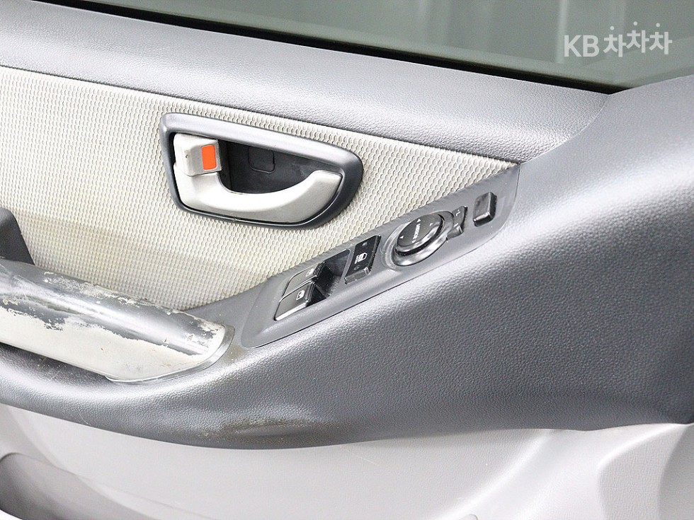 Hyundai Starex — miniaturë 13