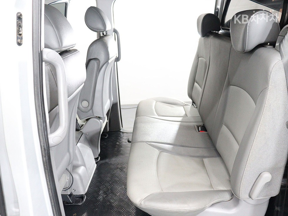 Hyundai Starex — miniaturë 15