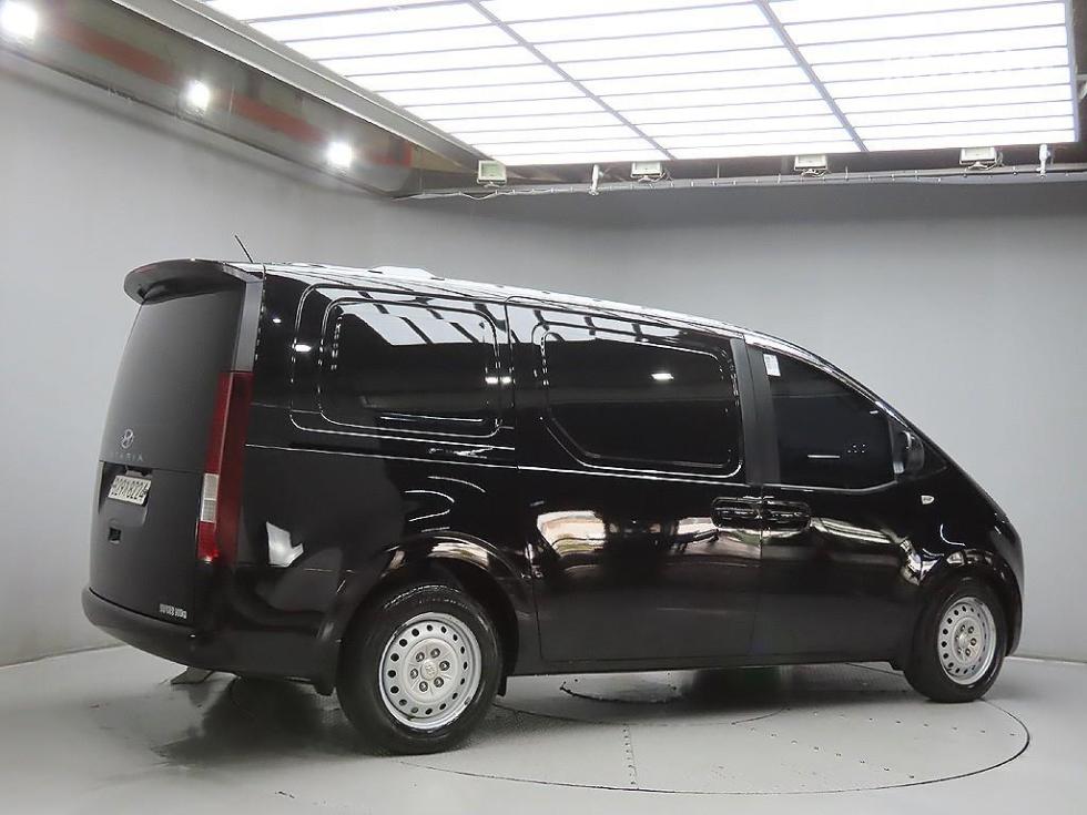 Hyundai Staria — miniaturë 4