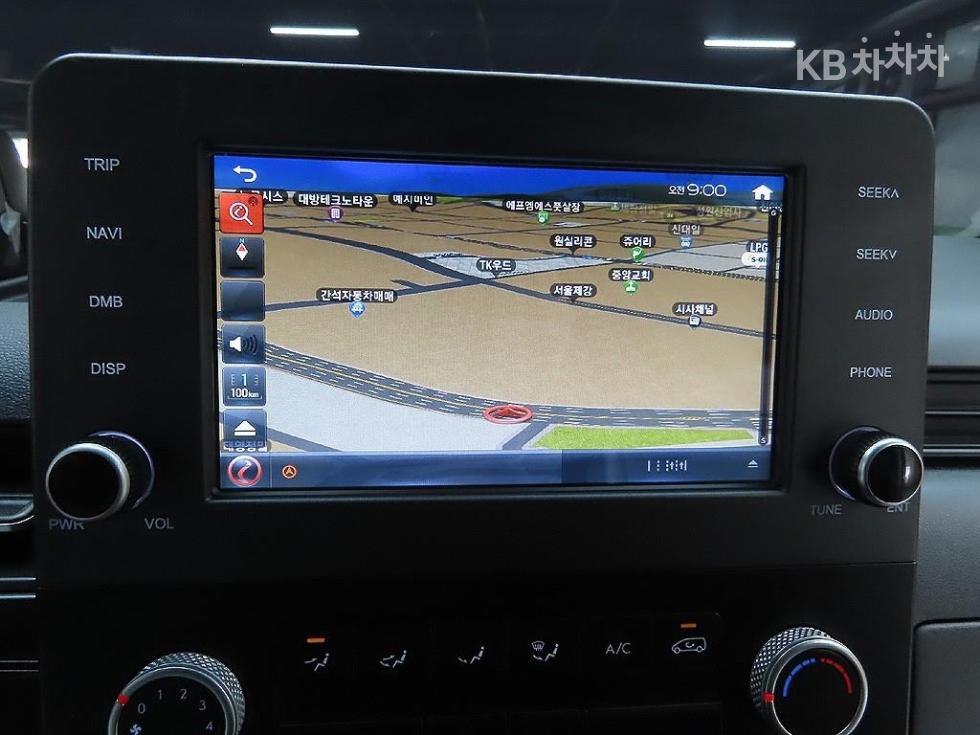 Hyundai Staria — miniaturë 19