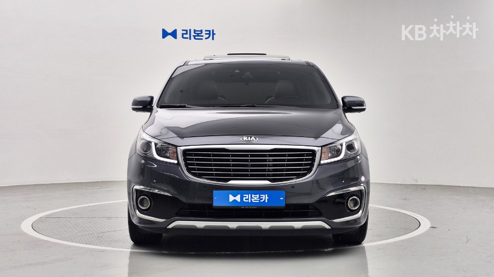 Kia Carnival — miniaturë 2