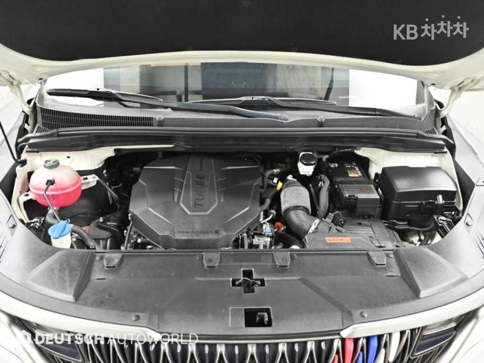 Kia Carnival — miniaturë 6